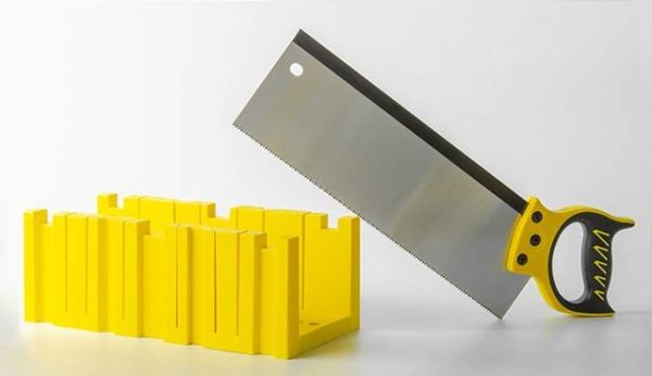 Segaccio per legno plastica ed eps con dima multiangolare akifix
