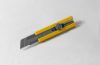 Cutter professionale con rotella lama da 25 mm akifix