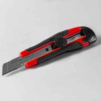 Cutter professionale in abs gommato con rotella lama 18 mm